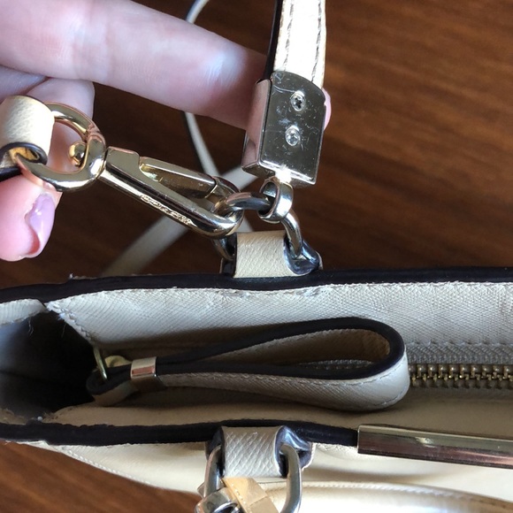 Coach Madison Saffiano Leather bag - Picture 5 of 7